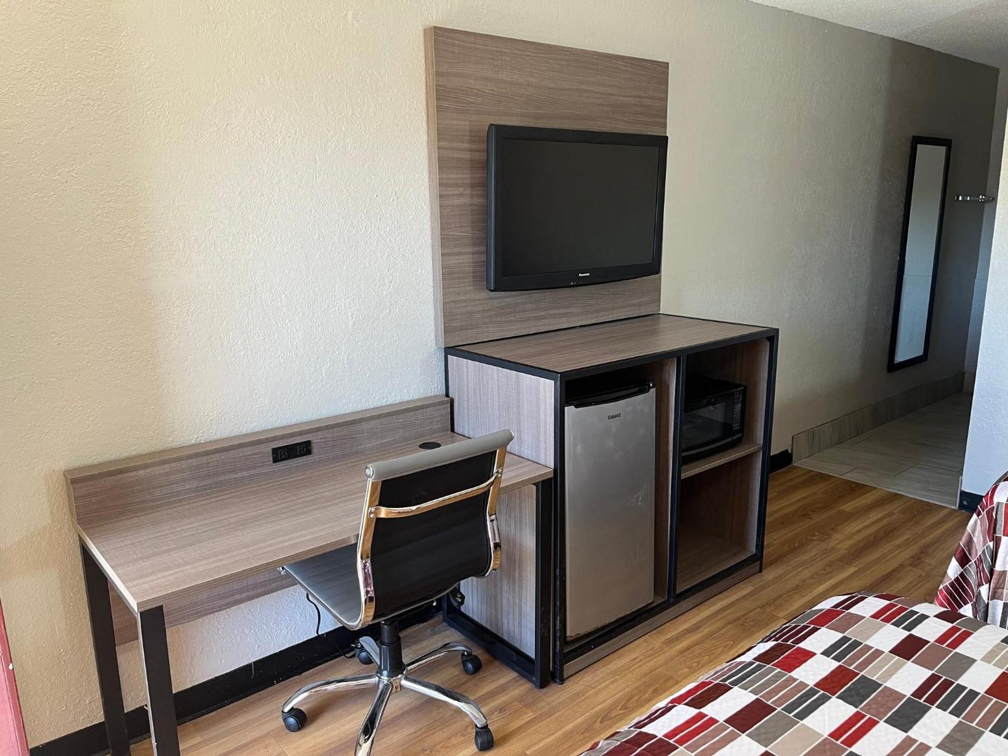 Red Roof Inn Memphis - Graceland Airport מראה חיצוני תמונה