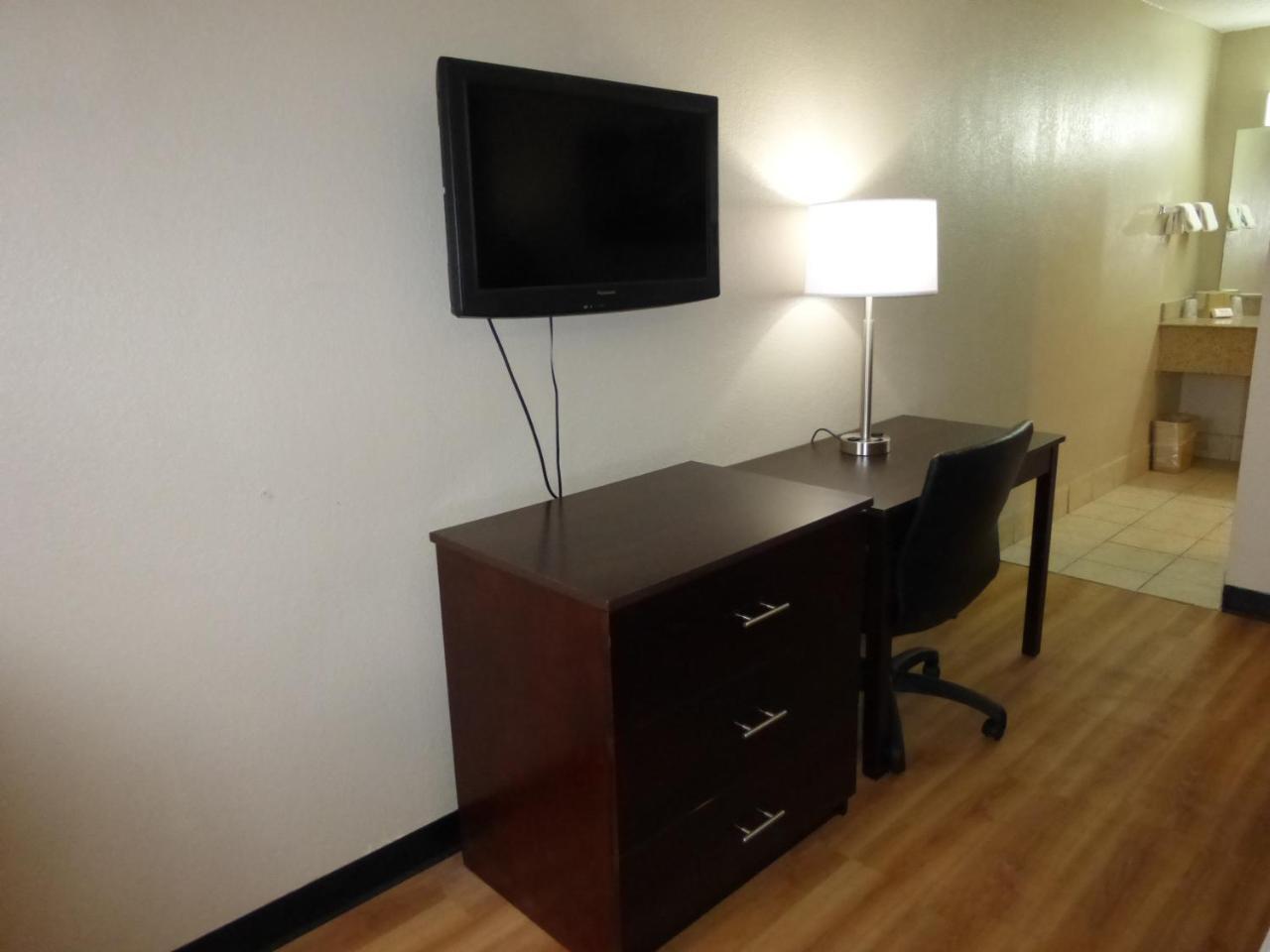 Red Roof Inn Memphis - Graceland Airport מראה חיצוני תמונה